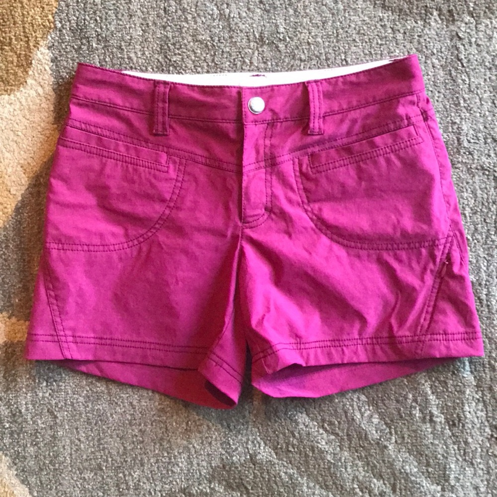Magenta Athleta “Dipper” Shorts Size 2
